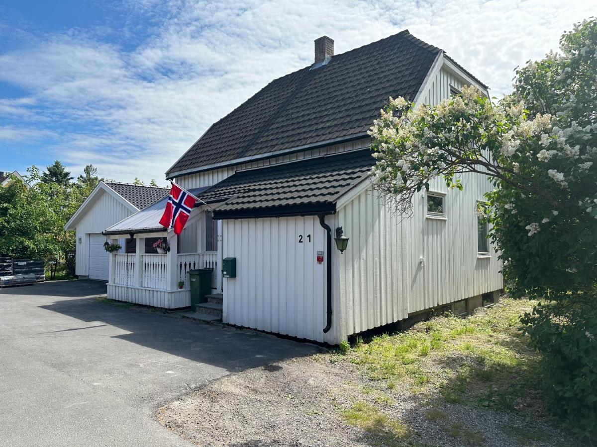 Oslo House, Nedre Kjellerstuvei, First Floor, Twin Room ลีลล์สตรอม ภายนอก รูปภาพ