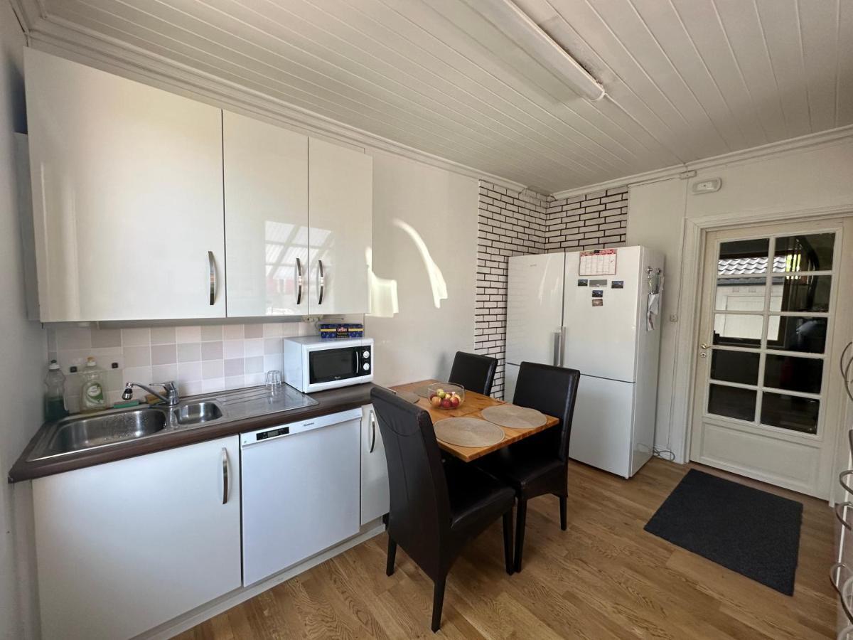 Oslo House, Nedre Kjellerstuvei, First Floor, Twin Room ลีลล์สตรอม ภายนอก รูปภาพ