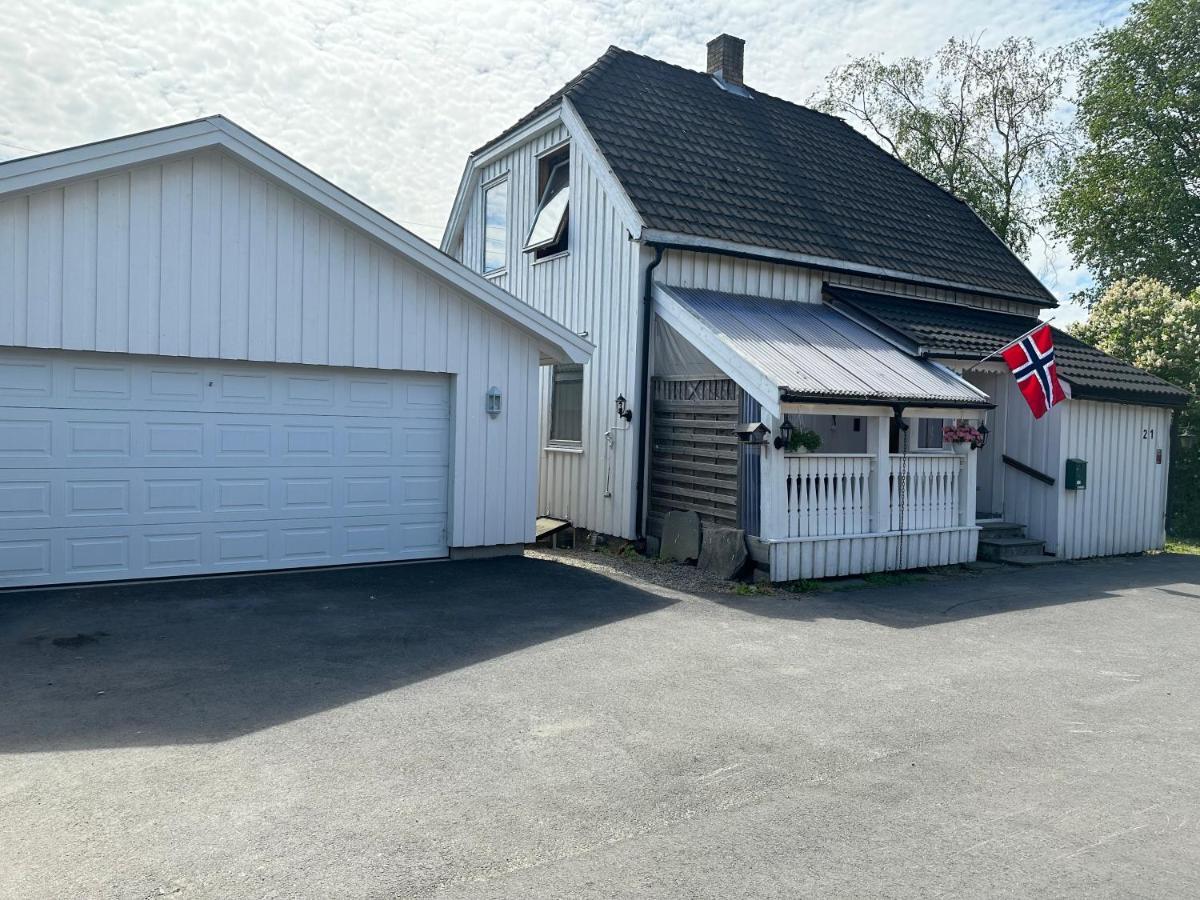 Oslo House, Nedre Kjellerstuvei, First Floor, Twin Room ลีลล์สตรอม ภายนอก รูปภาพ